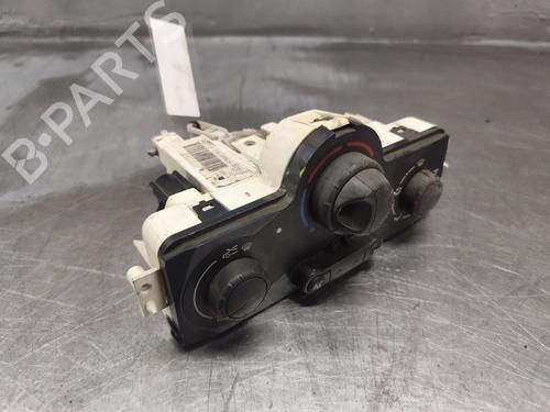 climate-control-renault-megane-ii-saloon-lm01_-68420001-2003-21459669 main image