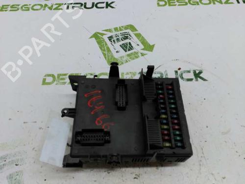 Used Fuse box RENAULT LAGUNA II (BG0/1_) [2001-2007]  21428443