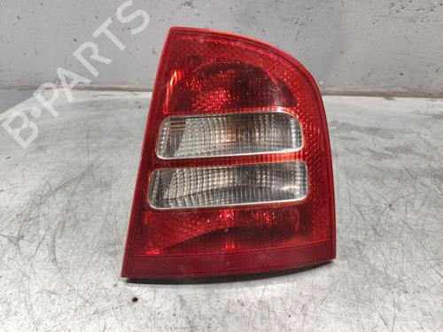 Højre baglygte SKODA OCTAVIA I (1U2) 1.9 TDI (90 hp) 25495345