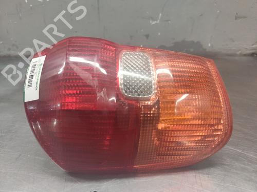 left-taillight-toyota-rav-4-ii-_a2_-2000-2001-2002-2003-2004-2005-35945346 main image