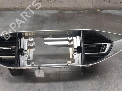 Used Air vent Air vent 39201365 39201365