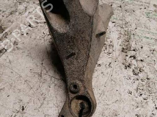 Used Engine mount BMW 1 (E87) 120 d (177 hp) 21477382
