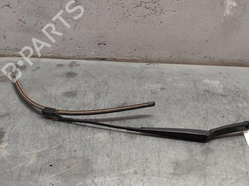 Used Front windshield wiper arm VW CRAFTER Van (SY_, SX_) [2016-2025]  28678675