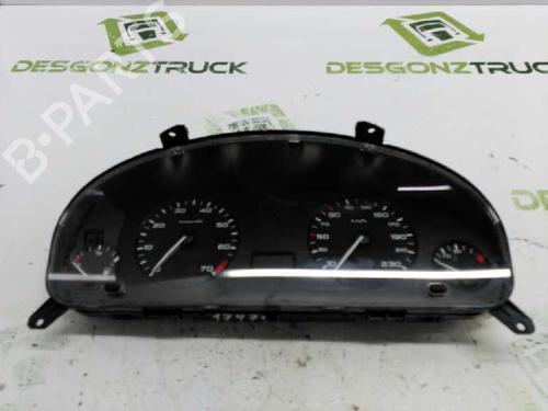 Used Instrument cluster PEUGEOT 406 (8B) [1995-2005]  21424072