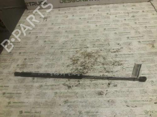 Used Hood lift support CITROËN XSARA (N1) 1.6 16V (109 hp) 21470596