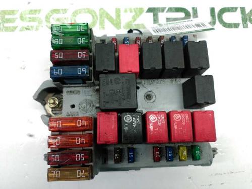 Fuse box PEUGEOT BOXER Bus (244, Z_) | BP21430488E1