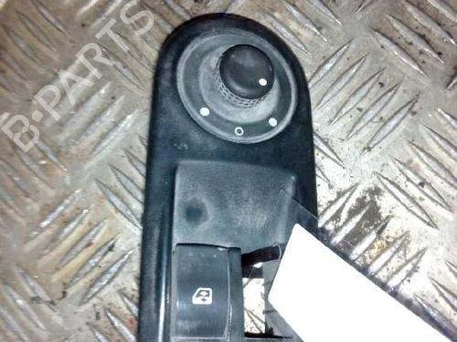 Used Left front window switch RENAULT MASCOTT Platform/Chassis (UH_, HH_) [1999-2005]  21457403