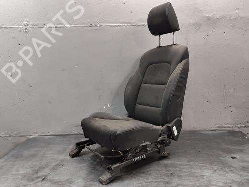 Sæde højre fortil Sæde højre fortil KIA SPORTAGE IV (QL, QLE) 1.7 CRDi (116 hp) 33649724 33649724