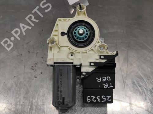 Right rear window motor SKODA OCTAVIA II Combi (1Z5) | BP30095831E22