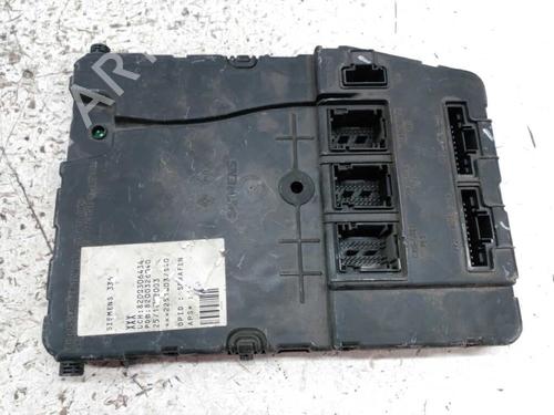 Zekeringkast RENAULT MEGANE II (BM0/1_, CM0/1_) 1.5 dCi (BM02, BM13, BM2A, CM02, CM13) (101 hp) 21441934