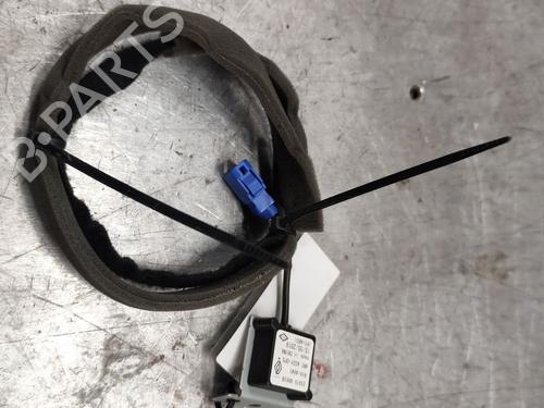 Antenne/Base DACIA SANDERO II TCe 90 (B8M1, B8MA, B8AC) (90 hp) 28681850