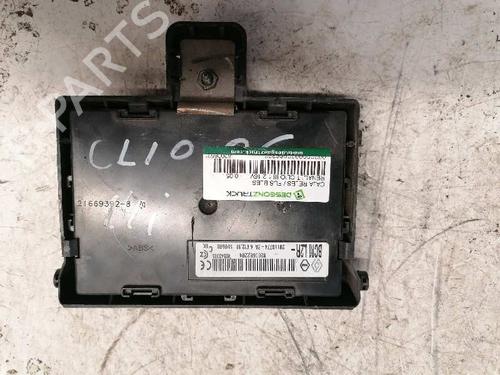 Sikringsdåse RENAULT CLIO III (BR0/1, CR0/1) 1.2 16V (BR02, BR0J, BR11, CR02, CR0J, CR11) (75 hp) 21480138