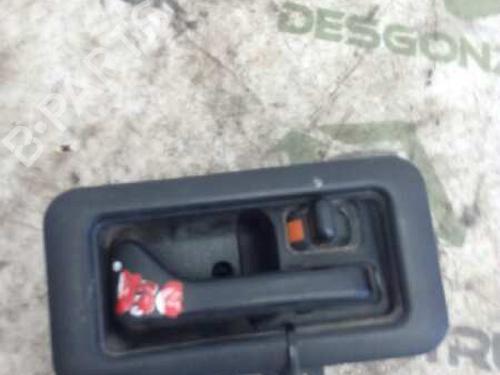 Używane Klamka wewnętrzna drzwi przednich prawych FORD TRANSIT Platform/Chassis (E_ _) [1991-1994]  22909953