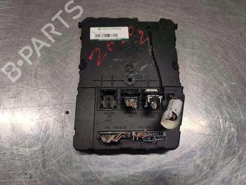 Used Fuse box Fuse box RENAULT SCÉNIC II (JM0/1_) [2003-2010] 33410841 33410841