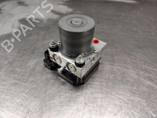 Used ABS pump ABS pump MERCEDES-BENZ GLA (H247) GLA 200 d (247.712) (150 hp) 35723205 35723205