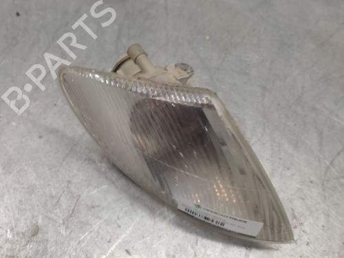 Used Right front indicator RENAULT MEGANE I (BA0/1_) [1995-2004]  30919495