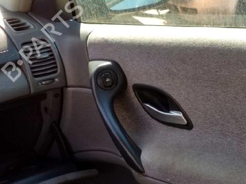 Fuse box RENAULT LAGUNA II (BG0/1_)  | BP21470530E1 