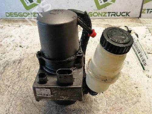 Used Steering pump NISSAN SERENA (C23) 2.3 D (75 hp) 21482241