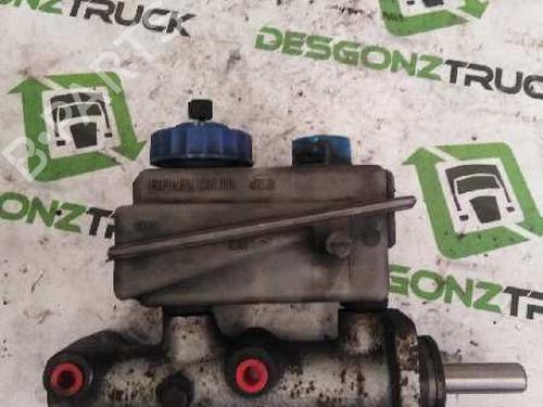 Used Brake master cylinder Brake master cylinder IVECO DAILY II Platform/Chassis 49-10 (13050211, 13050231, 13050304, 13050311, 13050331,... (103 hp) 40063344 40063344