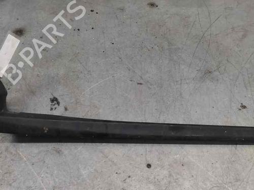 Used Front windshield wiper arm SEAT LEON (1P1) [2005-2013]  21414565