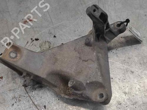 Used Engine mount BMW 1 (E87) 120 d (163 hp) 21413747