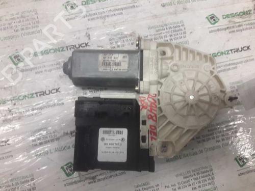 Used Right front window motor SEAT ALTEA (5P1) [2004-2015]  21469446