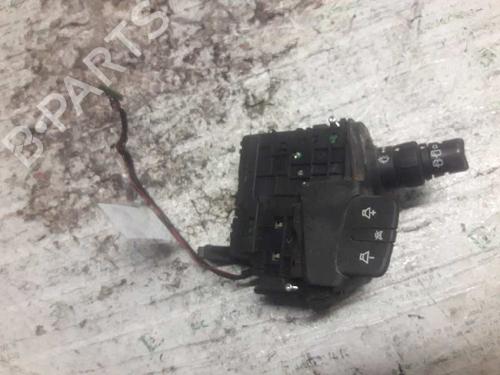 Used Steering column stalk RENAULT SCÉNIC II (JM0/1_) [2003-2010]  21470820