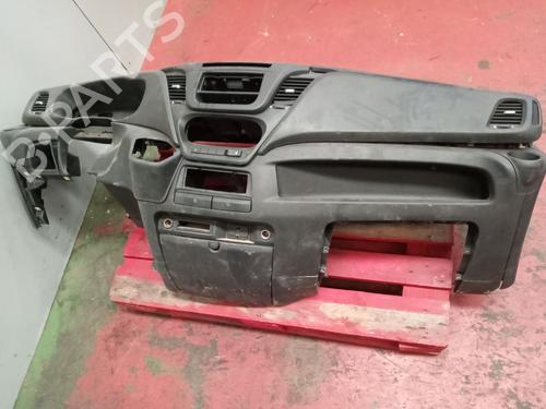 Used Dashboard Dashboard 39207731 39207731