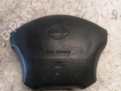 Used Driver airbag NISSAN PRIMERA Hatchback (P11) [1996-2002]  21480584