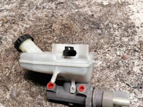 Used Brake master cylinder FORD TRANSIT Van (FA_ _) [2000-2006]  24530901