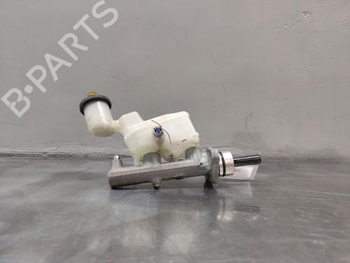 Brake master cylinder TOYOTA RAV 4 II (_A2_) 2.0 4WD (ACA21, ACA20) | BP32372345M77