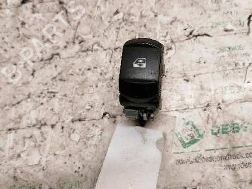 Used Right front window switch RENAULT MEGANE II (BM0/1_, CM0/1_) [2001-2012]  21476014