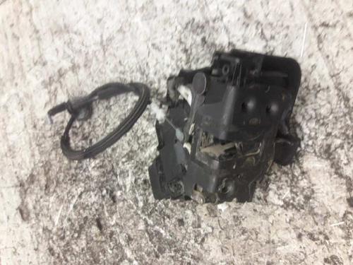 Używane Zamek drzwi przednich prawych FORD FOCUS II Turnier (DA_, FFS, DS) [2004-2012]  21462809