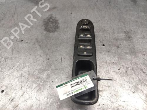 Fensterheberschalter links vorne für PEUGEOT 307 (3A/C) [2000-2012]  28619167
