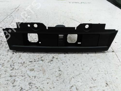 Used Middle console FORD FOCUS II Turnier (DA_, FFS, DS) [2004-2012]  21441501