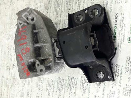 Used Engine mount RENAULT MEGANE II (BM0/1_, CM0/1_) [2001-2012]  21448564