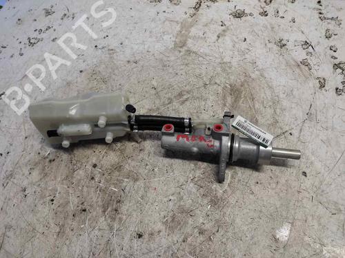 Used Brake master cylinder MERCEDES-BENZ VIANO (W639) [2003-2025]  24529422