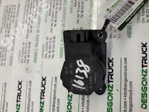 Used Heater blower motor FORD FOCUS I Turnier (DNW) [1999-2007]  21447247
