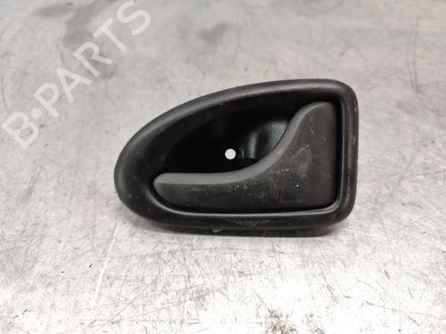 Used Front right interior door handle RENAULT MASTER II Van (FD) [1997-2013]  24216368