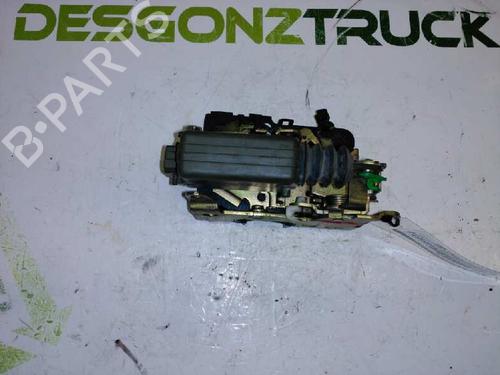 Used Front right lock NISSAN INTERSTAR Van (X70) [2002-2025]  21426578