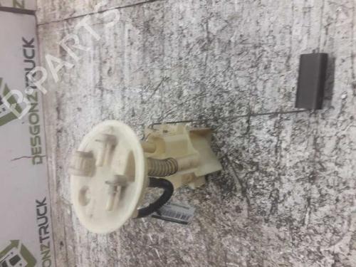 Used Fuel pump RENAULT MEGANE I (BA0/1_) [1995-2004]  21466312