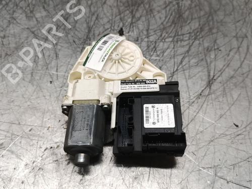 Rudehejsemotor forskærm højre AUDI A3 (8P1) 2.0 TDI 16V (140 hp) 25772434