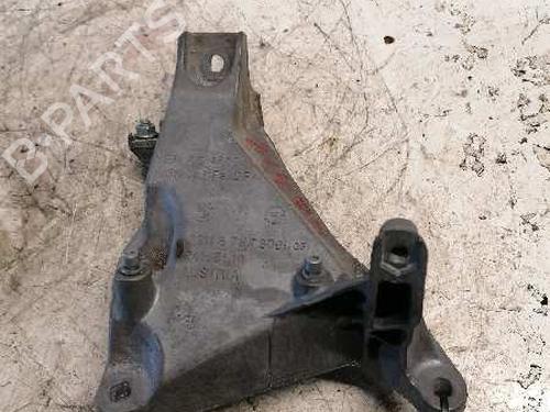 Used Engine mount BMW 1 (E87) 118 d (122 hp) 21480640