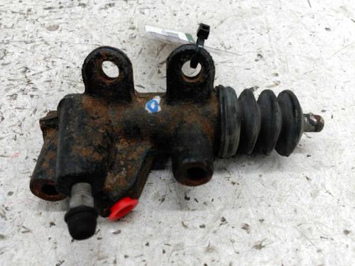 Used Clutch slave cylinder TOYOTA RAV 4 II (_A2_) 2.0 4WD (ACA21, ACA20) (150 hp) 21441655