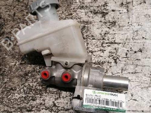 Used Brake master cylinder SUZUKI GRAND VITARA II (JT, TE, TD) 1.9 DDiS (JB419WD, JB419XD) (129 hp) 24530862