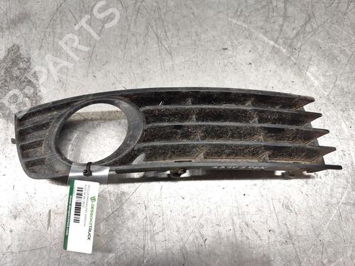 Used Grille AUDI A4 B6 (8E2) 1.9 TDI (130 hp) 23189162
