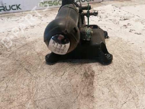 Used Gear lever TOYOTA COROLLA Verso (ZER_, ZZE12_, R1_) 2.2 D-4D (AUR10_, AUR10R) (136 hp) 21482078
