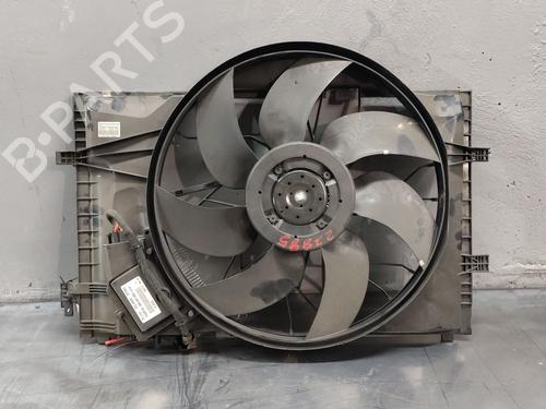 radiator-fan-mercedes-benz-c-class-w203-2000-2001-2002-2003-2004-2005-2006-2007-32507980 main image