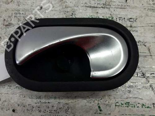 Venstre fortil invendig håndtag RENAULT MEGANE II (BM0/1_, CM0/1_) [2001-2012]  21429391
