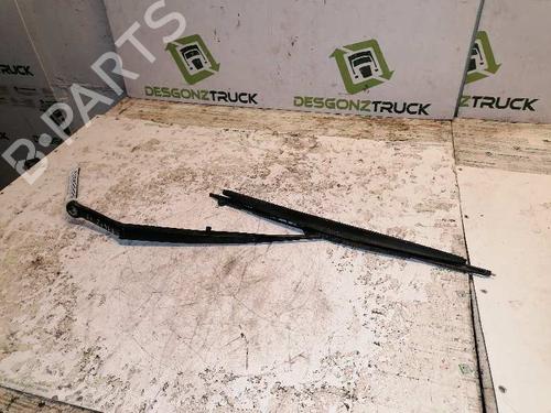 Used Front windshield wiper arm BMW 3 (E46) 323 i (170 hp) 21478614